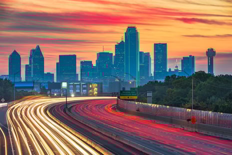 dallas-texas-usa-downtown-skyline-and-highway-2023-11-27-05-27-31-utc