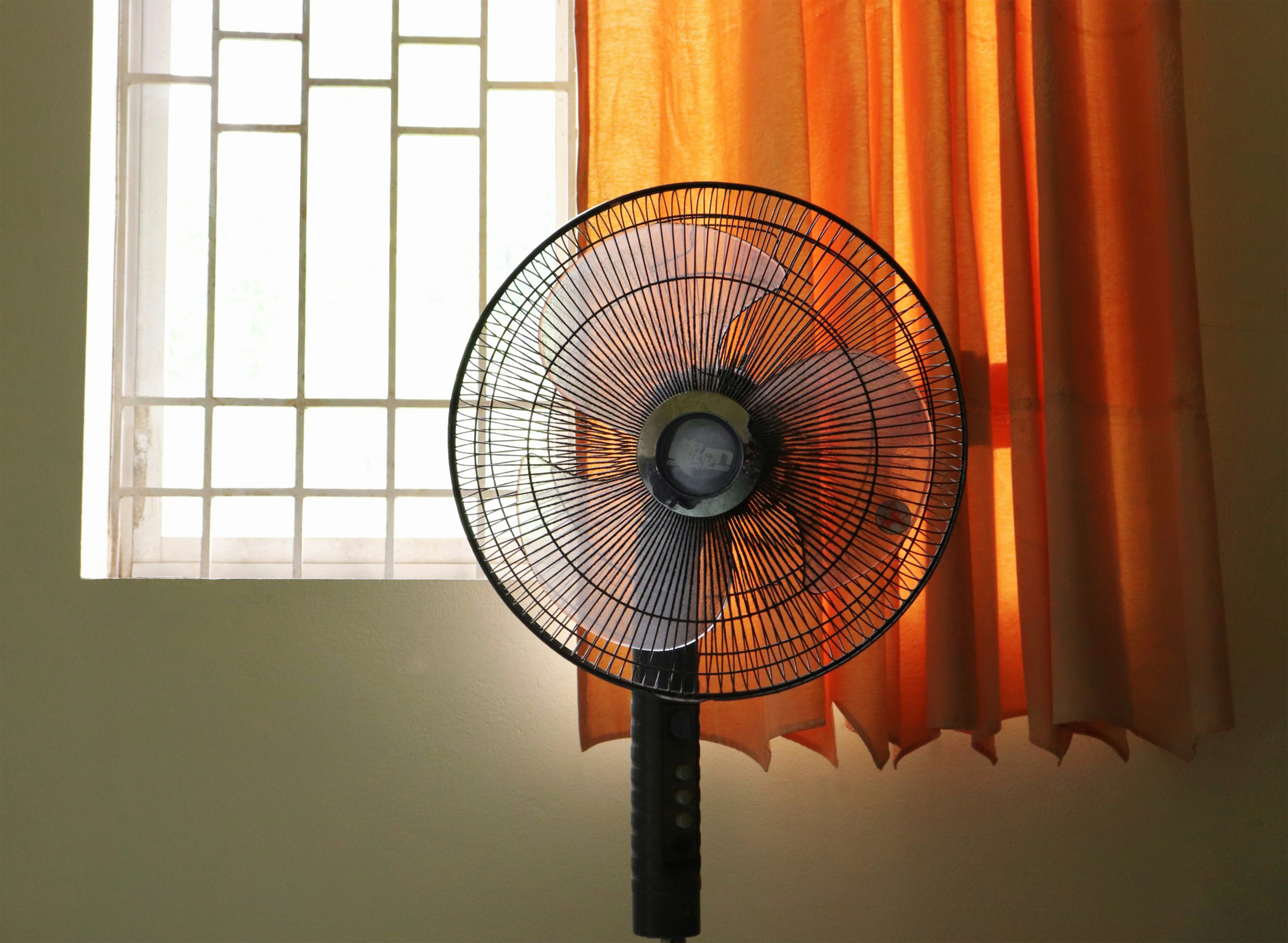 Read: Cooling Techniques: Keeping Your Solar Panels Efficient During Heatwaves